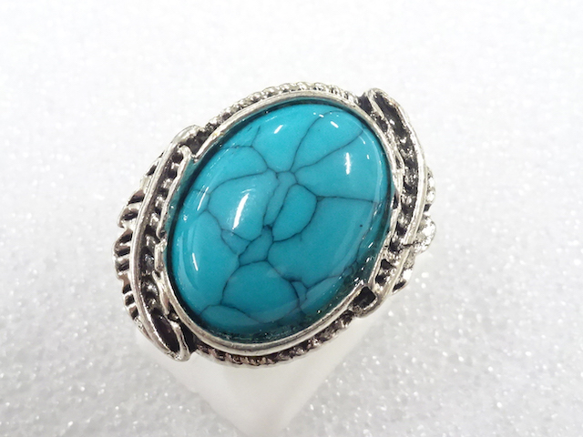 JAPANESE KIMONO / ANTIQUE COLORED STONE RING (SIZE 8)